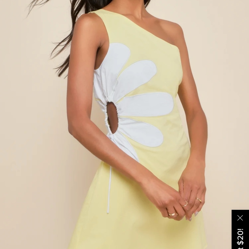 Lulu's One-Shoulder White and Yellow spring/ summer dress | vacation| BRAND NEW